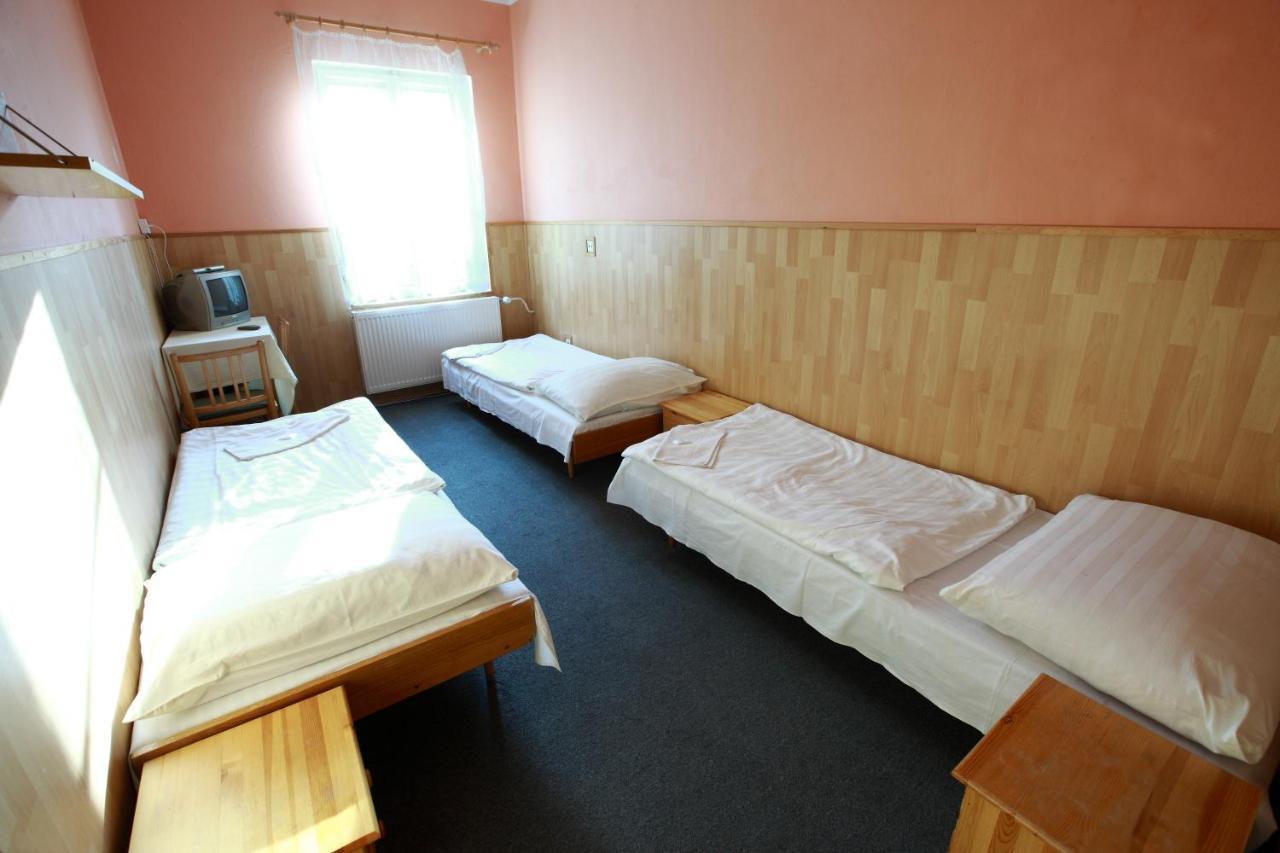 Hotel Slavie Klášterec nad Ohří Exterior foto